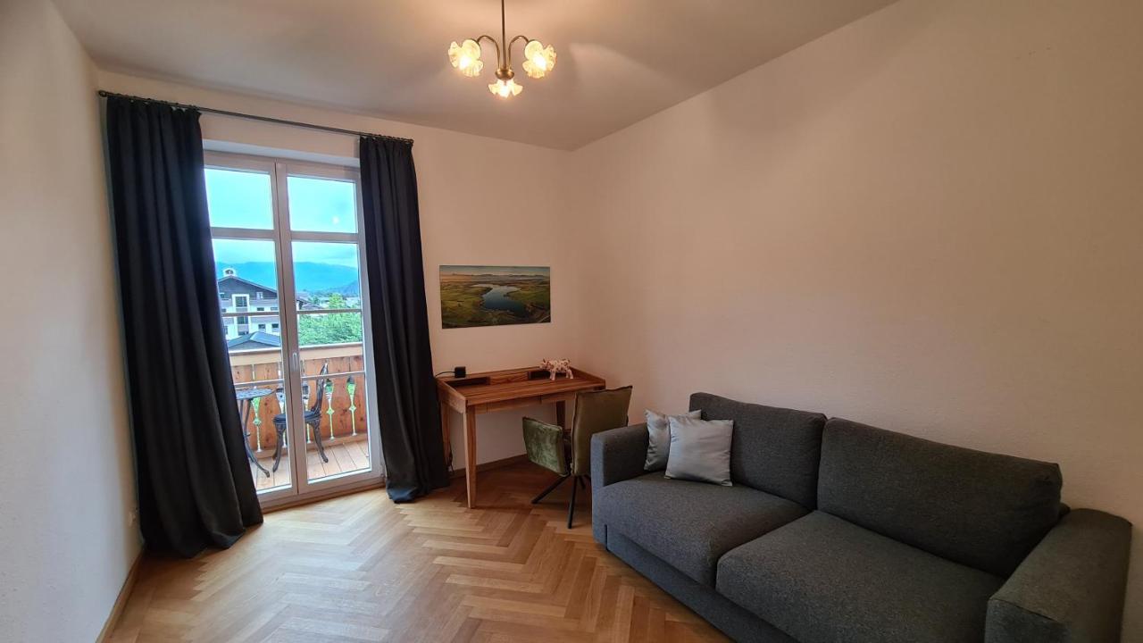 Bunter Hirsch Ferienwohnung Im Garmischer Zentrum Екстер'єр фото